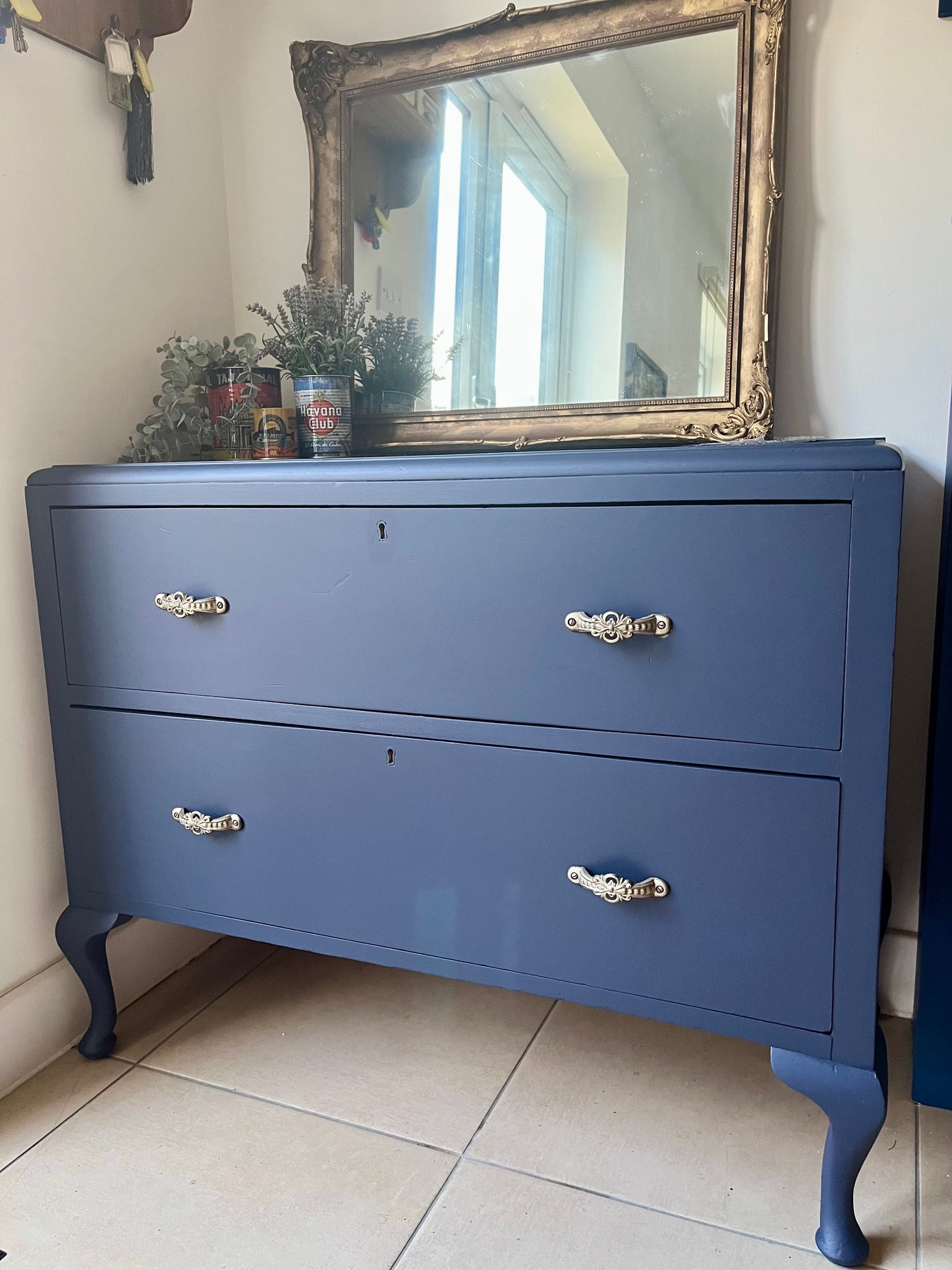 Stunning Chest of Drawers