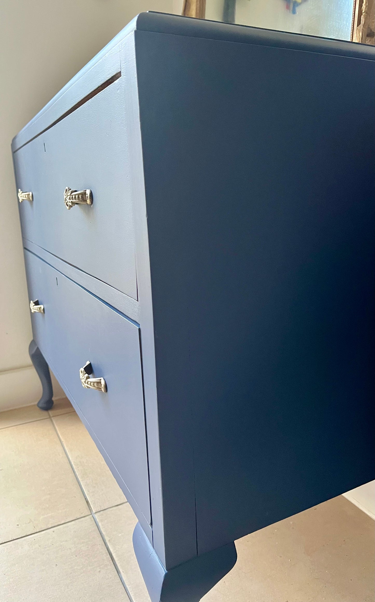 Stunning Chest of Drawers