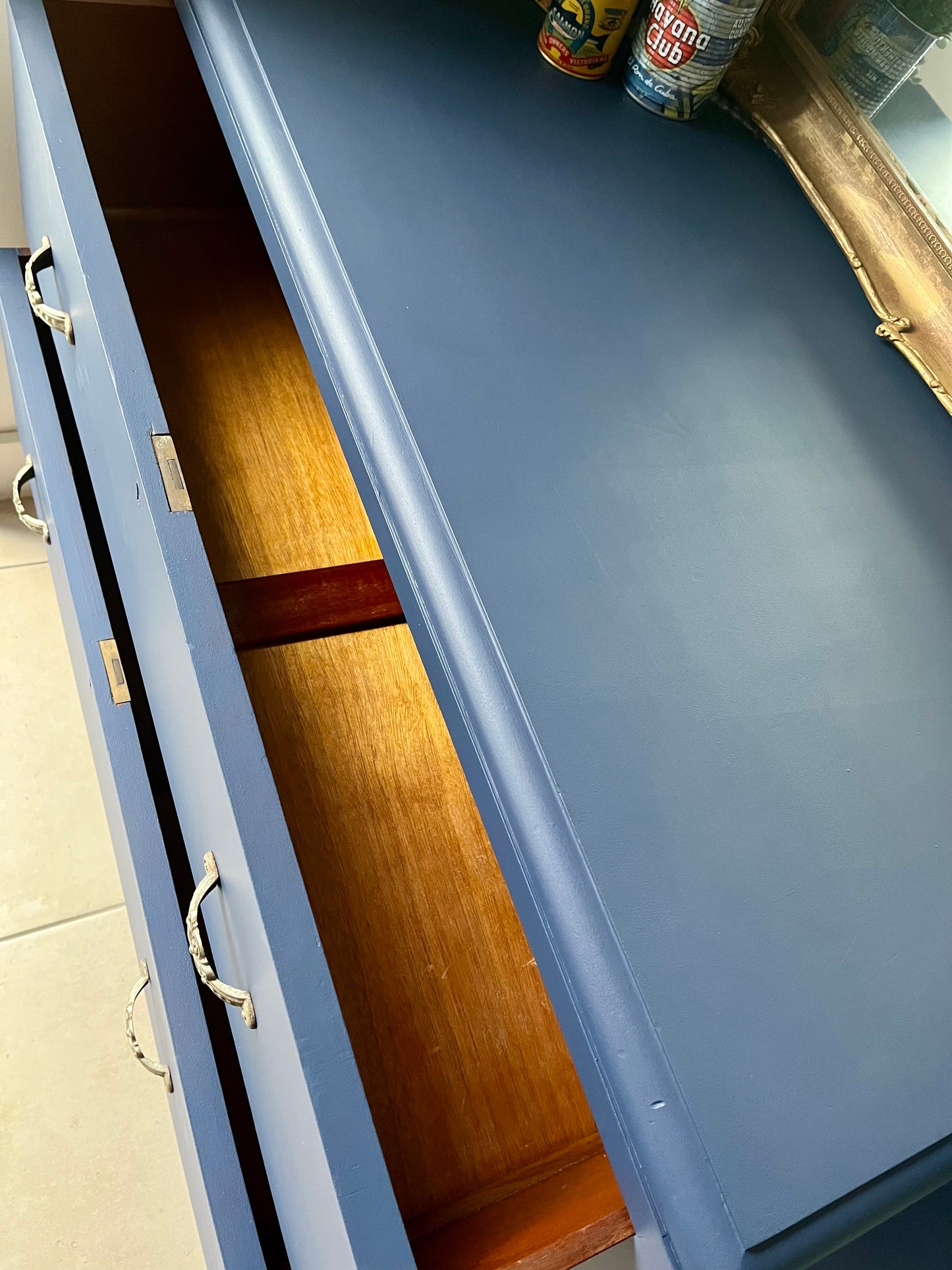 Stunning Chest of Drawers