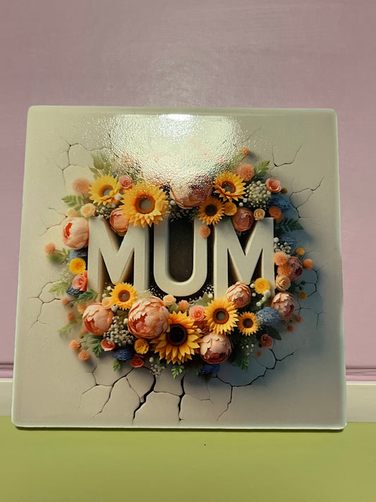 Decorative coaster with 'MUM' and floral design